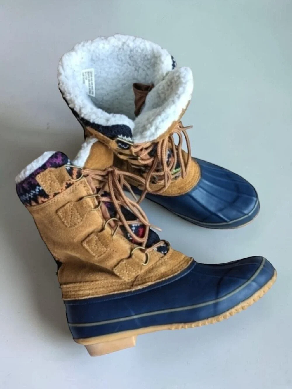 Khombu Vail Women's Blue Rubber Tan Suede Snow Duck Boots Colorful Knit Accent 6